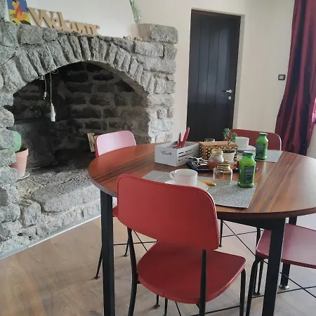 Serok: Casa Nel Bosco Con Bio Sauna *