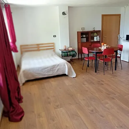 Apartment Serok: Casa Nel Bosco Con Bio Sauna